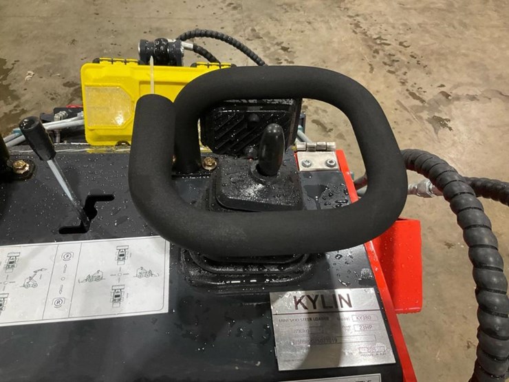 #1024-•-unused-ky380-mini-skid-steer-image-23