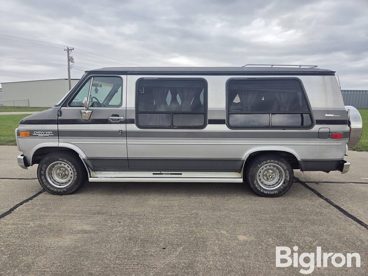 1988-chevrolet-g20-image-8