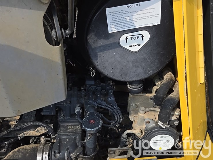2016-komatsu-d65pxi-18-image-36