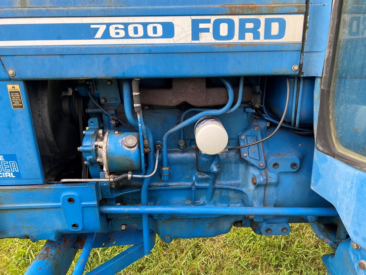 1981-ford-7600-image-23
