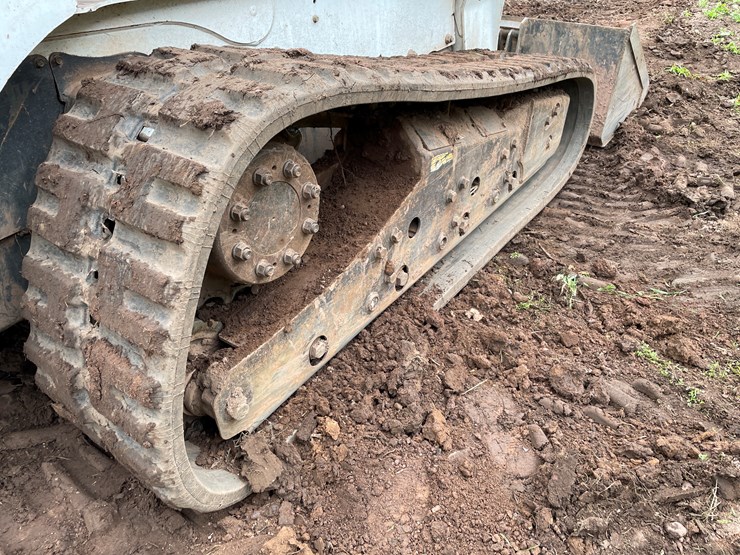 2017-bobcat-t870-image-28
