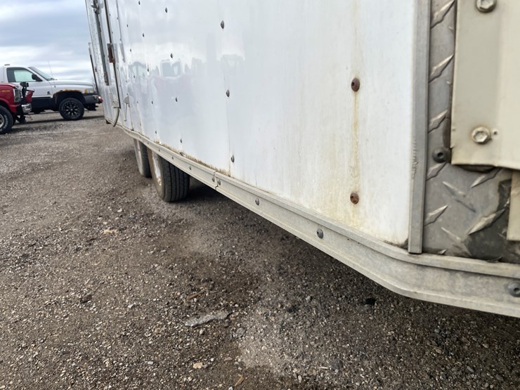 #612-•-haulmark-tandem-axle-enclosed-snowmobile-trailer-(no-title)-(fort-atkinson,-wi)-image-14