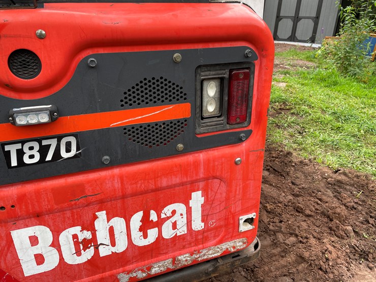 2017-bobcat-t870-image-19