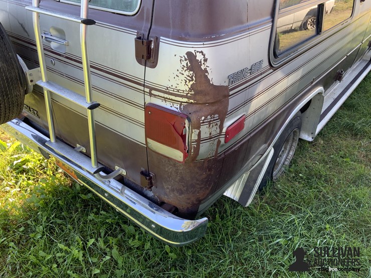 1987-chevrolet-20-conversion-van-image-15