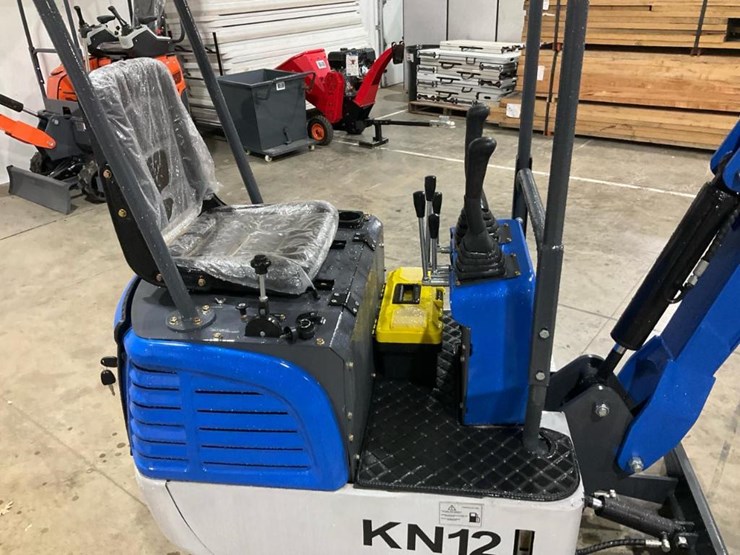 #1204-•-unused-kn12-mini-excavator-image-24