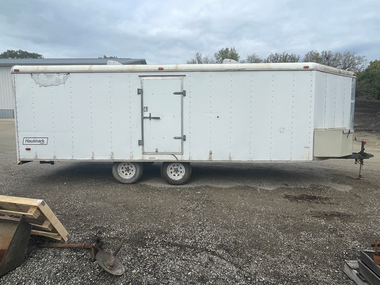 #612-•-haulmark-tandem-axle-enclosed-snowmobile-trailer-(no-title)-(fort-atkinson,-wi)-image-4