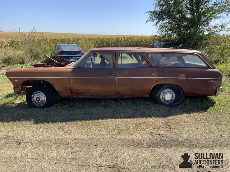 1966-chevrolet-chevelle-wagon-image-8