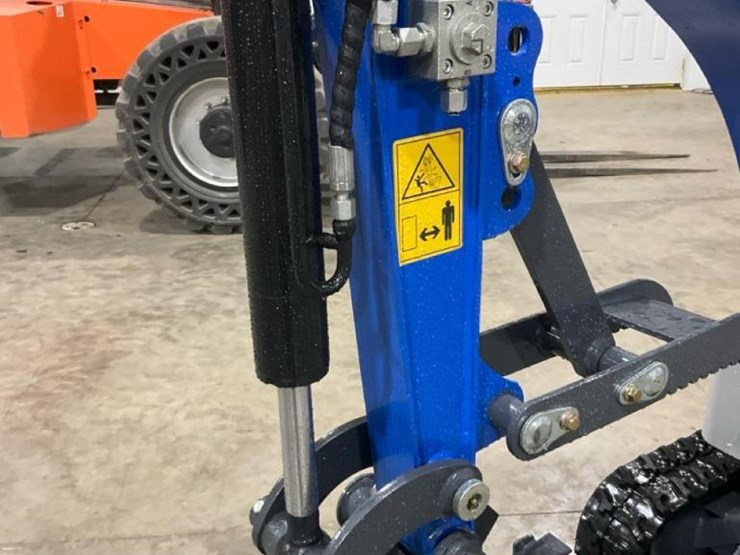 #1202-•-unused-kn12-mini-excavator-image-8