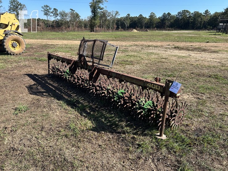 john-deere-400-rotary-hoe-image-1