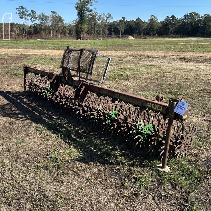 JOHN DEERE 400 ROTARY HOE