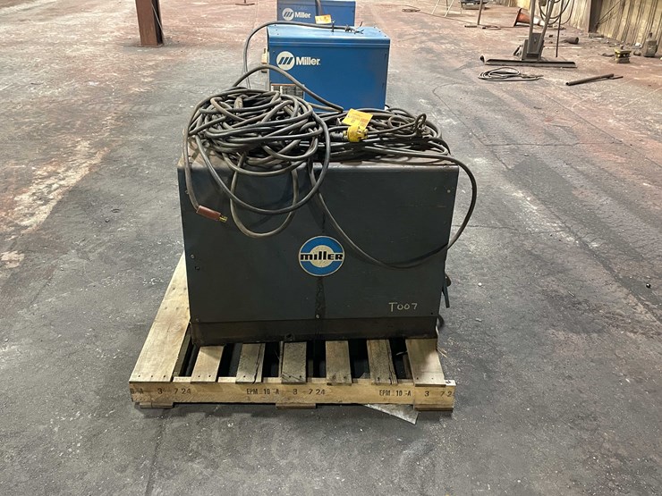 #6881-•-miller-arc-welder-(kaukauna,-wi)-image-2