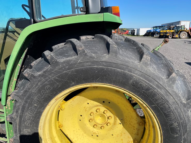1993-john-deere-6200-image-17