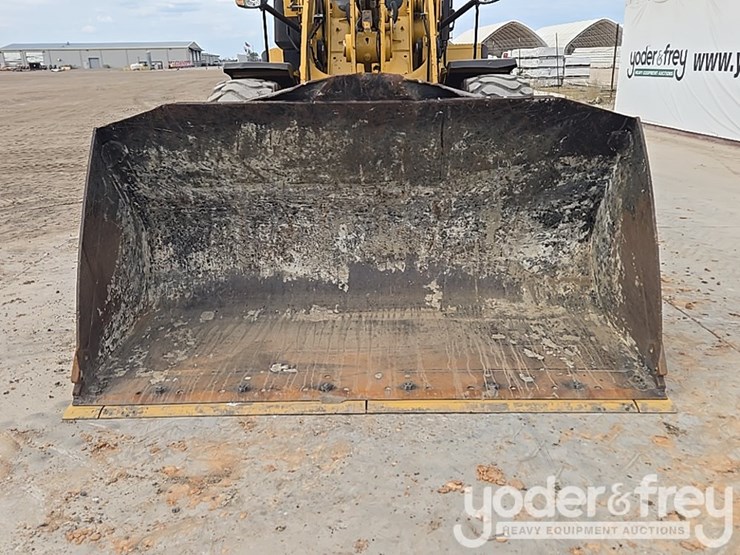 2020-caterpillar-930-image-62