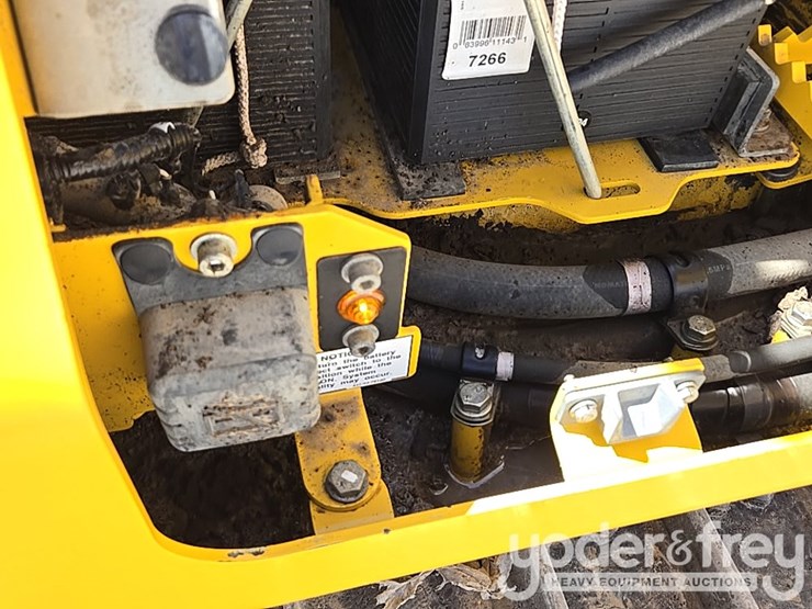 2022-komatsu-d71pxi-24-image-52