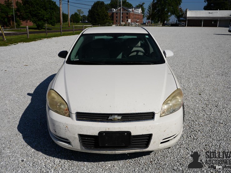 run-#165---2006-chevrolet-impala-sedan-image-2
