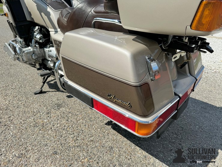 run-#23---1985-honda-goldwing-gl1200-aspencade-motorcycle-image-16