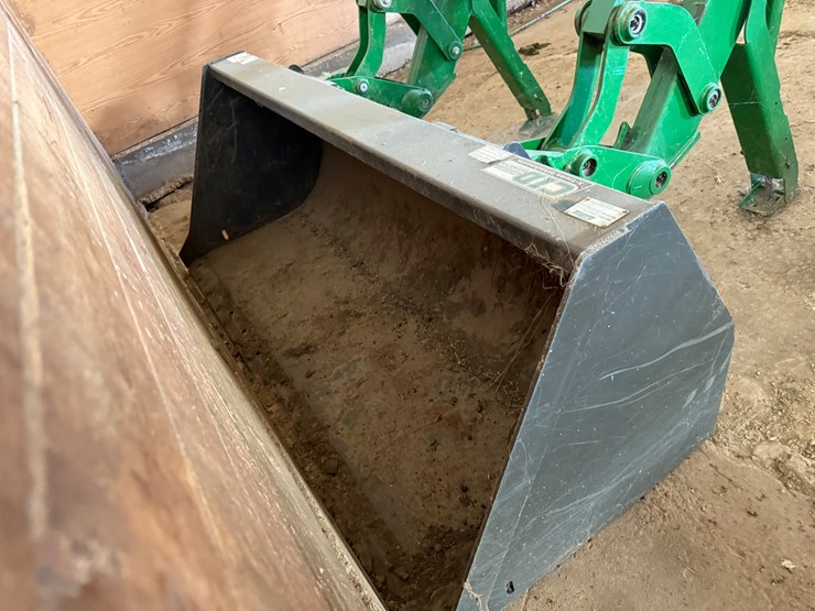 #214-•-cid-universal-mount-bucket-attachment-(deforest,-wi)-image-3