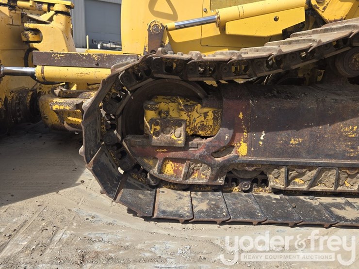 2018-komatsu-d61pxi-24-image-12
