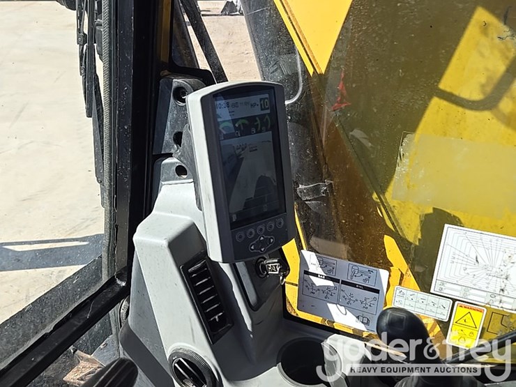 2019-caterpillar-315f-image-63