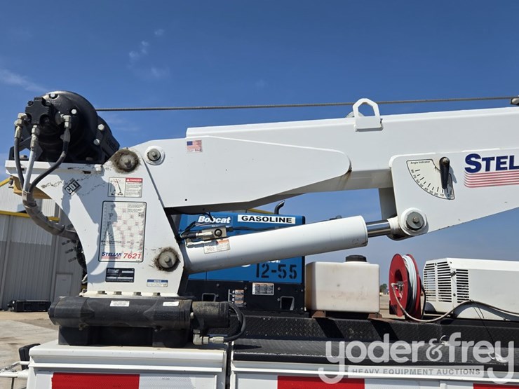 2017-ford-f550-image-52
