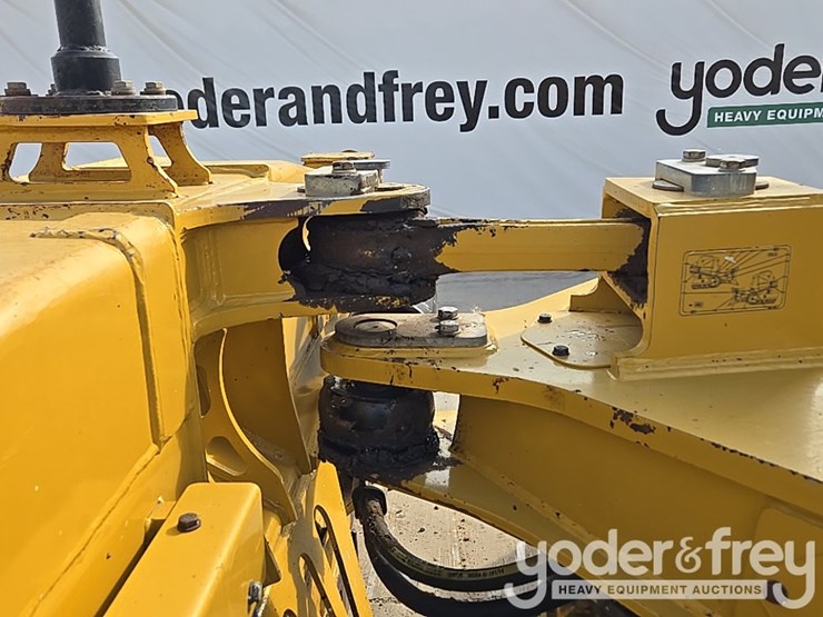 2019-caterpillar-d6-lgp-image-25