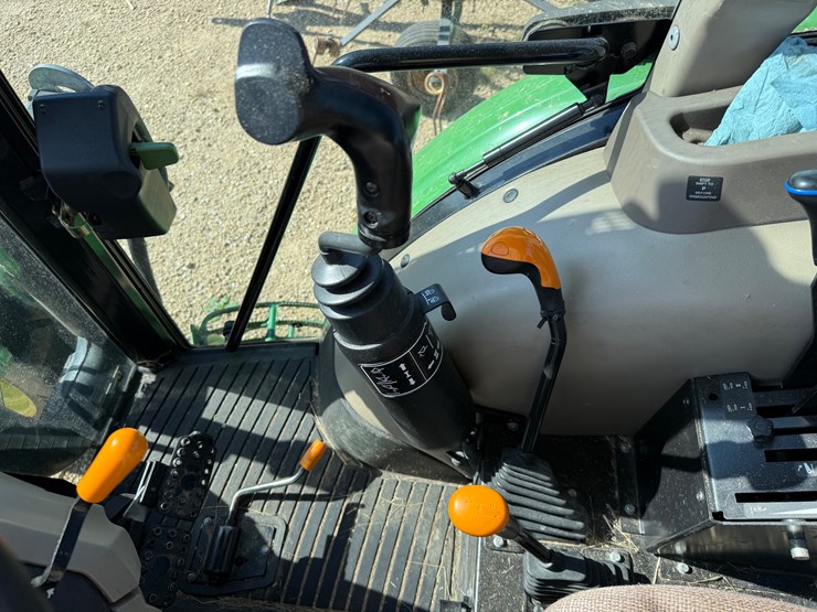 john-deere-5075e-image-35