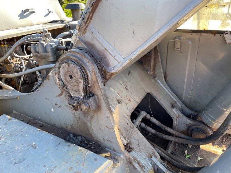 deere-790d-image-37