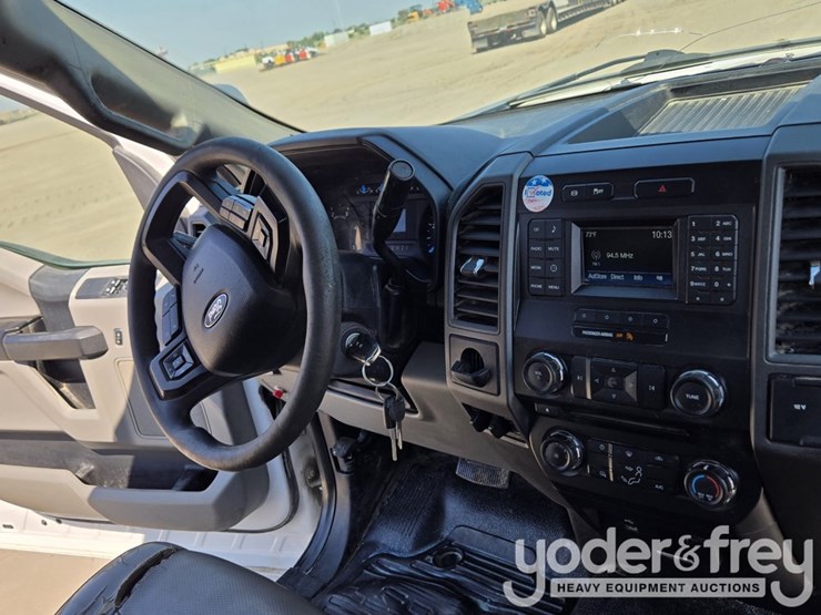 2017-ford-f550-image-104