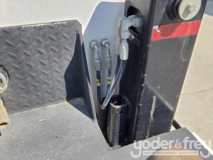 2017-ford-f550-image-65
