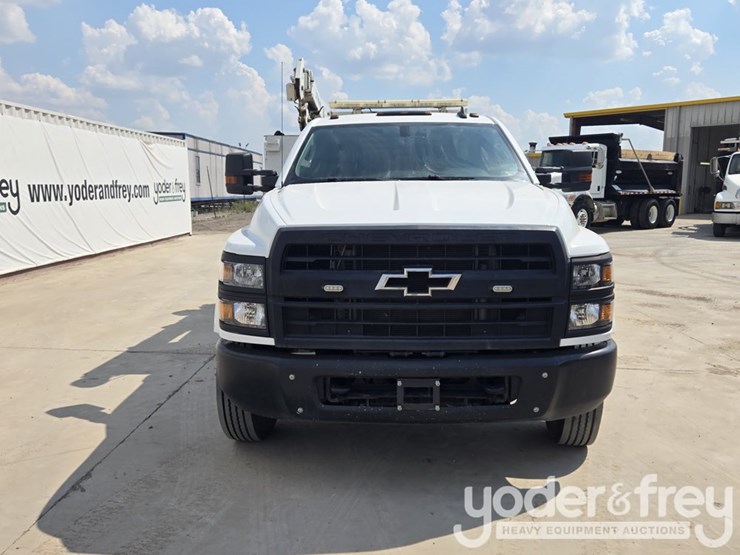 2021-chevrolet-silverado-image-16