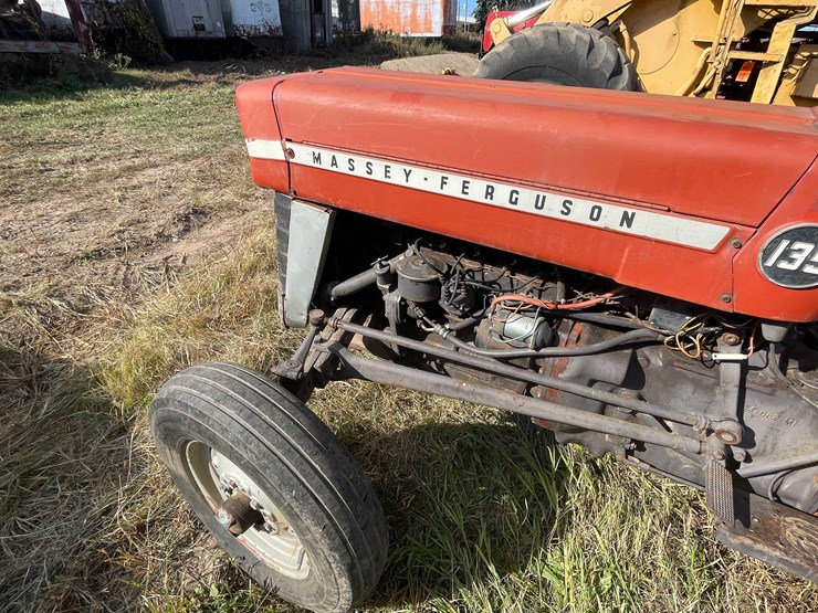 massey-ferguson-135-image-8