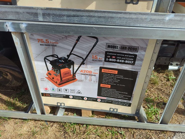 (1)-landhonor-heavy-duty-plate-compactor---6.5-hp-engine-image-1