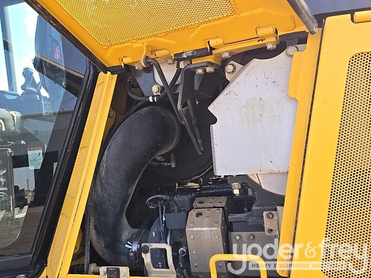 2016-komatsu-d65pxi-18-image-31