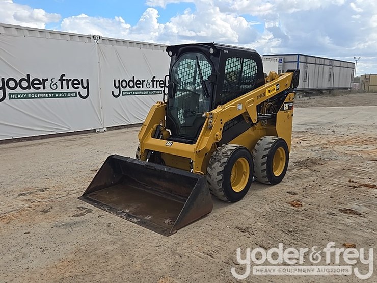 2016-caterpillar-232d-image-1