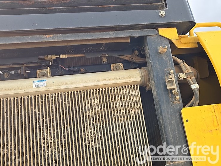 2023-komatsu-pc490-lc-11-image-75