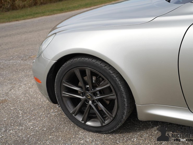 run-#140---2003-lexus-sc-430-convertible-image-12