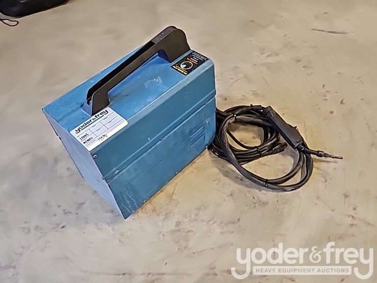 chicago-electric-90-amp-flux-wire-welder,-120v-60hz,-welding-systems-sku-44567-mig-welder-image-5