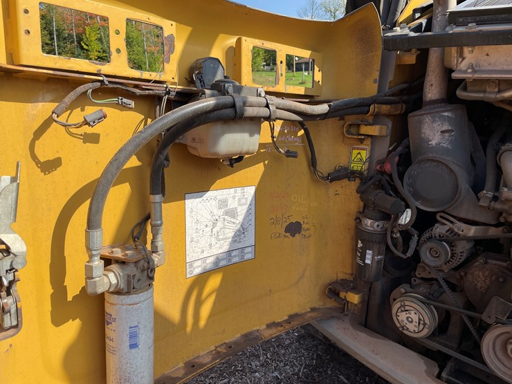 2010-caterpillar-289c-image-11