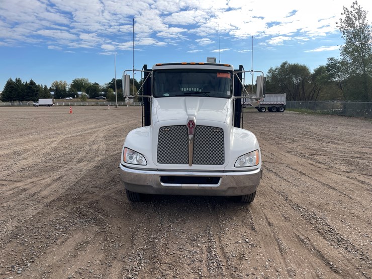 #408-•-2012-kenworth-flatbed-truck-with-water-tank-(has-mn-title-in-delay)-(princeton,-mn)-image-8