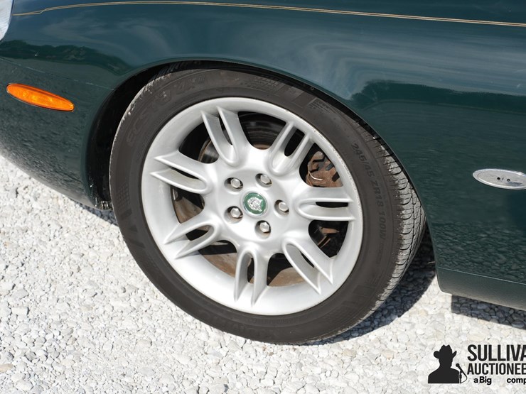 run-#11---2001-jaguar-xk8-convertible-image-13