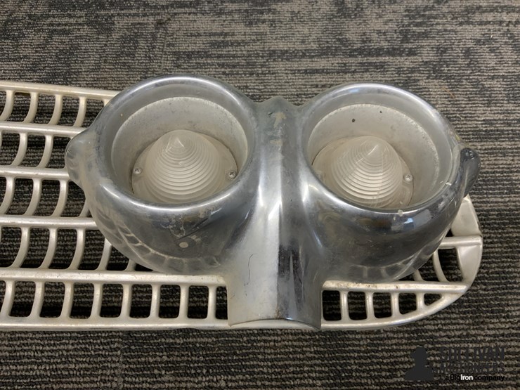 1958-chevrolet-impala-grille-image-9