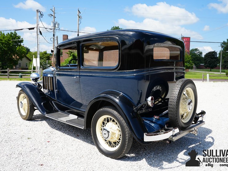 run-#66---1932-chevrolet-confederate-sedan-image-7