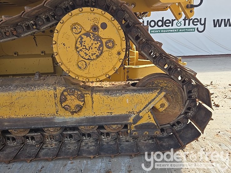 2019-caterpillar-d6-lgp-image-17