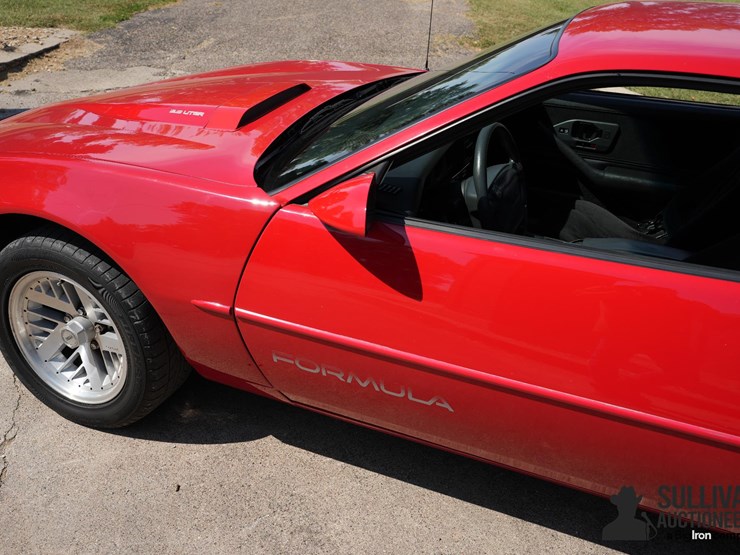 run-#61---1991-pontiac-firebird-formula-ws6-image-16