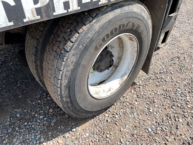 international-durastar-4400-image-10