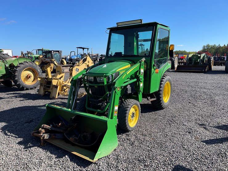 2019-john-deere-2038r-image-1