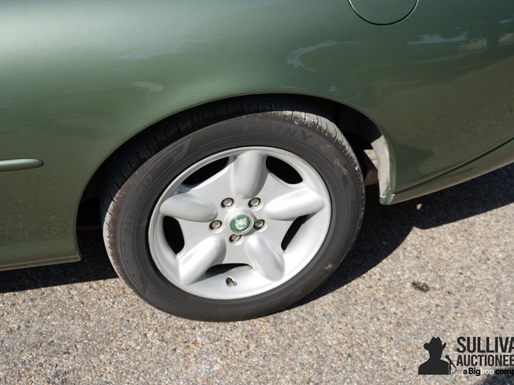 run-#5---1999-jaguar-xk8-convertible-image-15