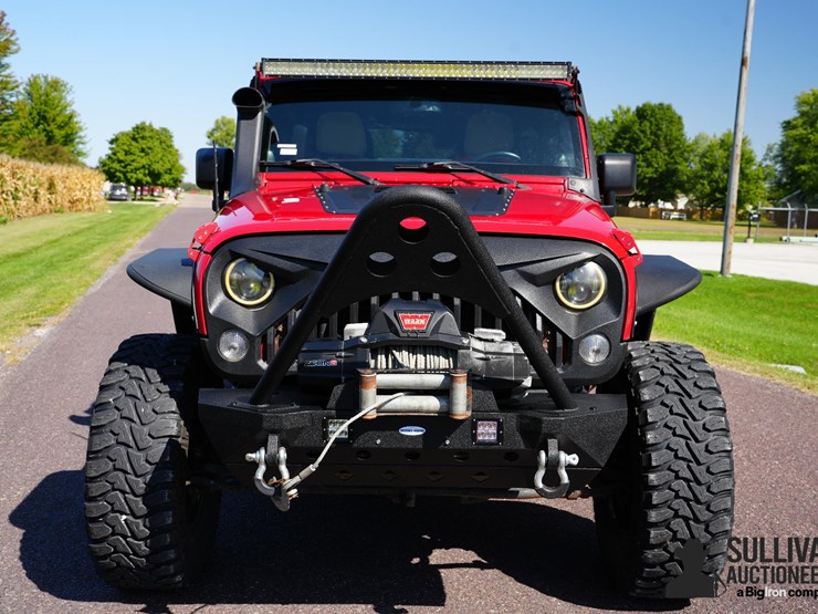 2014-jeep-wrangler-image-2