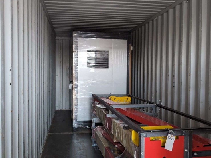40-ft-shipping-container---cicu21288545g1--blue-image-8