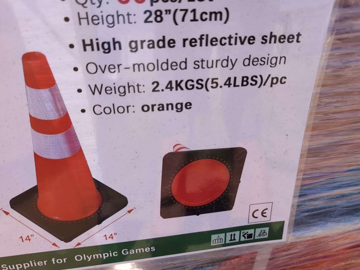 (20)-kj-highway-traffic-cones-28"-x-14"-image-4